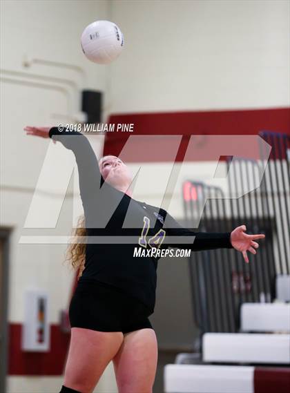 Thumbnail 3 in Warwick @ Kingston (Section 9 Class AA Semifinal) photogallery.