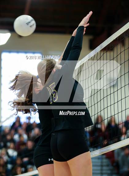 Thumbnail 3 in Warwick @ Kingston (Section 9 Class AA Semifinal) photogallery.