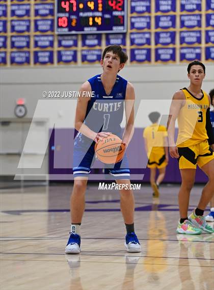 Thumbnail 3 in Curtis @ Mission Bay (Torrey Pines Holiday Classic) photogallery.