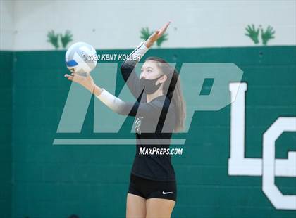 Thumbnail 3 in Eisenhower @ Lake Orion photogallery.