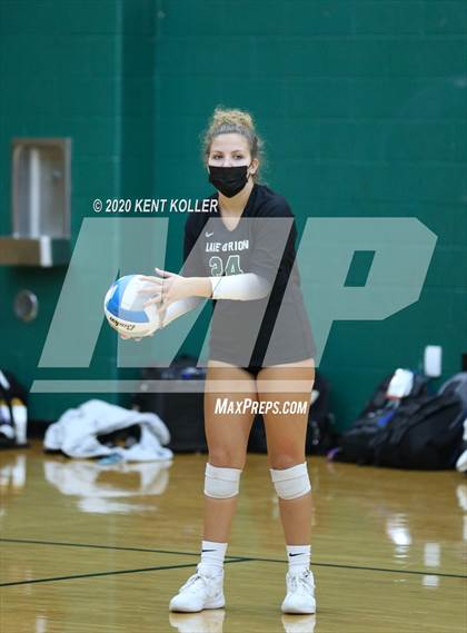 Thumbnail 3 in Eisenhower @ Lake Orion photogallery.
