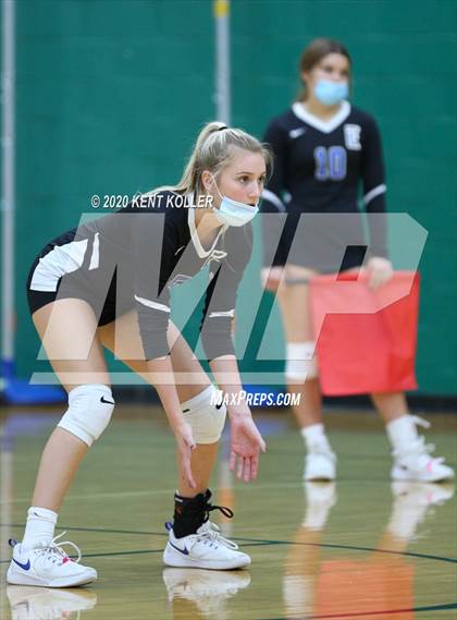 Thumbnail 3 in Eisenhower @ Lake Orion photogallery.