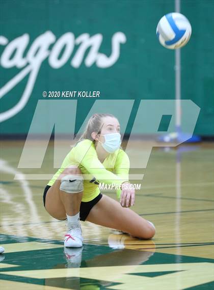 Thumbnail 3 in Eisenhower @ Lake Orion photogallery.