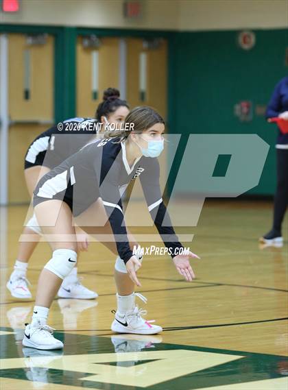 Thumbnail 2 in Eisenhower @ Lake Orion photogallery.