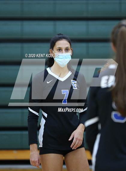Thumbnail 2 in Eisenhower @ Lake Orion photogallery.
