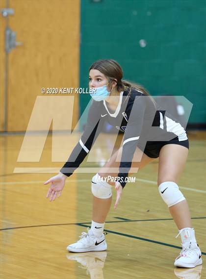 Thumbnail 1 in Eisenhower @ Lake Orion photogallery.