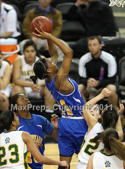 Thumbnail 1 in Pinewood vs. St. Bernard (CIF State D5 Final) photogallery.