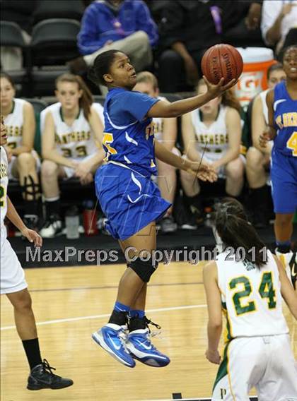 Thumbnail 3 in Pinewood vs. St. Bernard (CIF State D5 Final) photogallery.