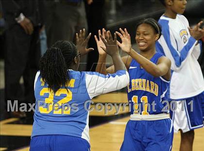Thumbnail 3 in Pinewood vs. St. Bernard (CIF State D5 Final) photogallery.