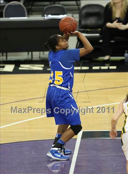 Thumbnail 1 in Pinewood vs. St. Bernard (CIF State D5 Final) photogallery.