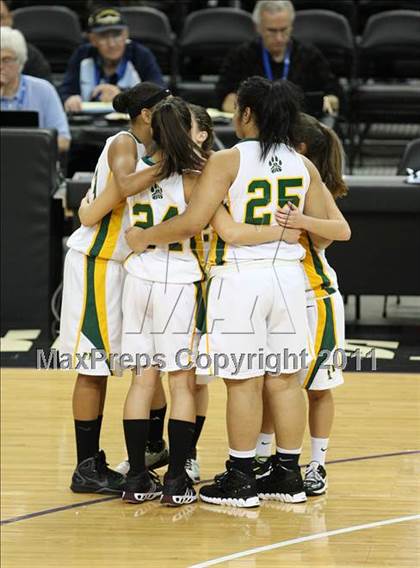 Thumbnail 3 in Pinewood vs. St. Bernard (CIF State D5 Final) photogallery.