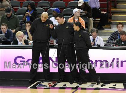 Thumbnail 2 in Pinewood vs. St. Bernard (CIF State D5 Final) photogallery.