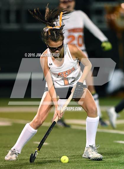Thumbnail 3 in Mamaroneck vs. Scarsdale (Section 1 Class A Final) photogallery.