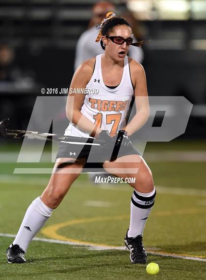 Thumbnail 1 in Mamaroneck vs. Scarsdale (Section 1 Class A Final) photogallery.