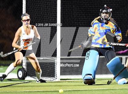 Thumbnail 2 in Mamaroneck vs. Scarsdale (Section 1 Class A Final) photogallery.