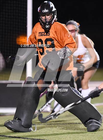 Thumbnail 1 in Mamaroneck vs. Scarsdale (Section 1 Class A Final) photogallery.