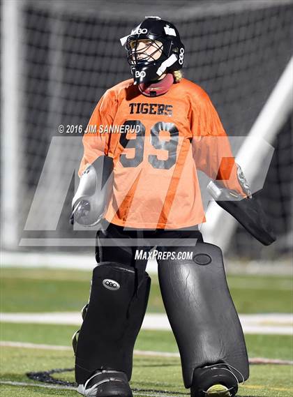 Thumbnail 3 in Mamaroneck vs. Scarsdale (Section 1 Class A Final) photogallery.
