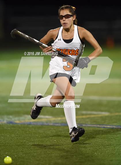 Thumbnail 3 in Mamaroneck vs. Scarsdale (Section 1 Class A Final) photogallery.
