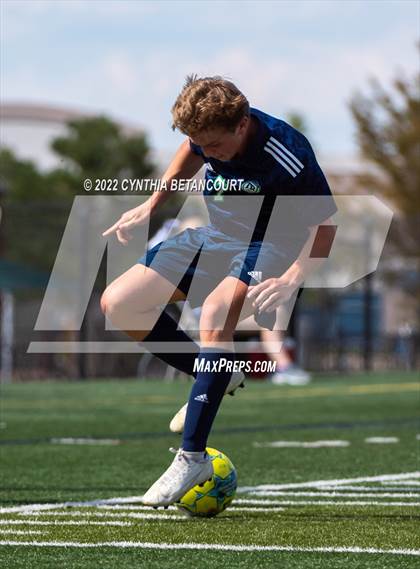 Thumbnail 3 in Highlands Ranch vs Aurora Central photogallery.