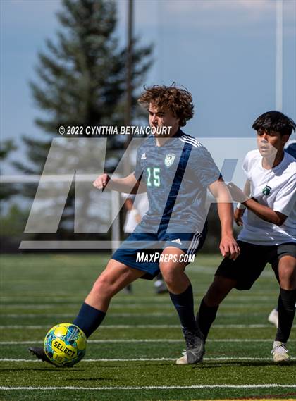 Thumbnail 2 in Highlands Ranch vs Aurora Central photogallery.