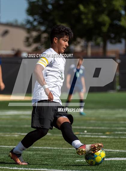 Thumbnail 1 in Highlands Ranch vs Aurora Central photogallery.