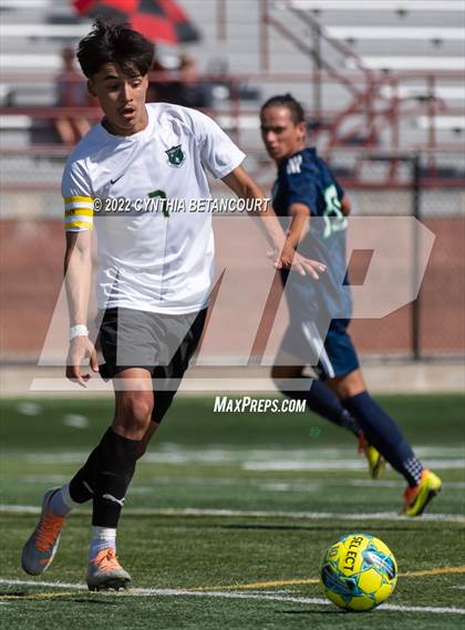Thumbnail 3 in Highlands Ranch vs Aurora Central photogallery.