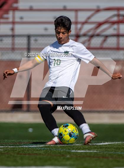 Thumbnail 3 in Highlands Ranch vs Aurora Central photogallery.