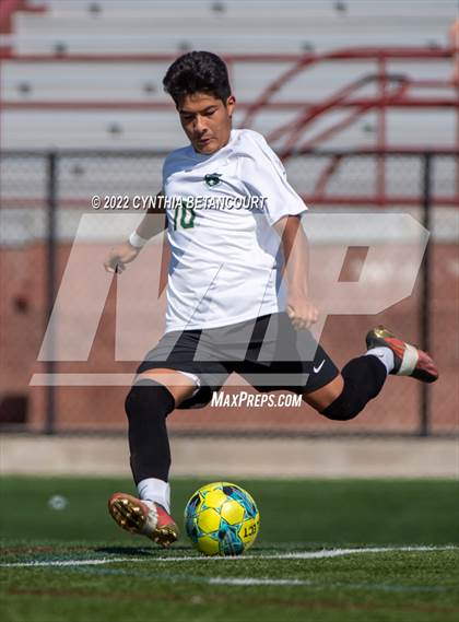 Thumbnail 2 in Highlands Ranch vs Aurora Central photogallery.