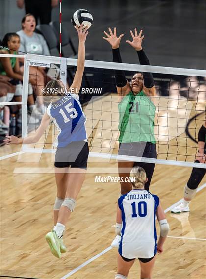 Thumbnail 3 in Indianapolis Bishop Chatard @ New Castle photogallery.