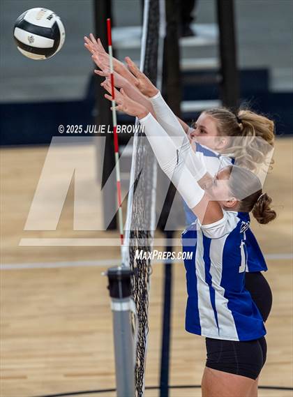 Thumbnail 3 in Indianapolis Bishop Chatard @ New Castle photogallery.