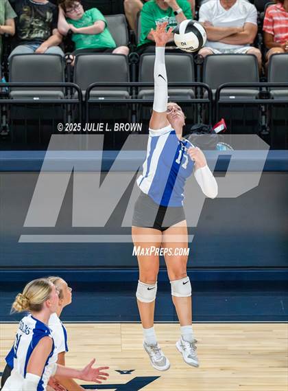 Thumbnail 3 in Indianapolis Bishop Chatard @ New Castle photogallery.