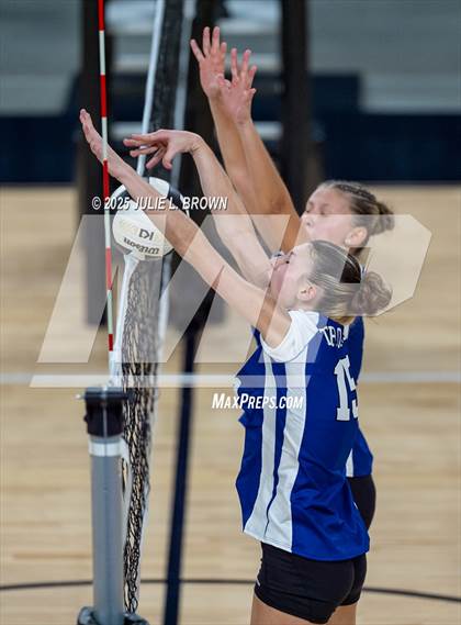 Thumbnail 3 in Indianapolis Bishop Chatard @ New Castle photogallery.