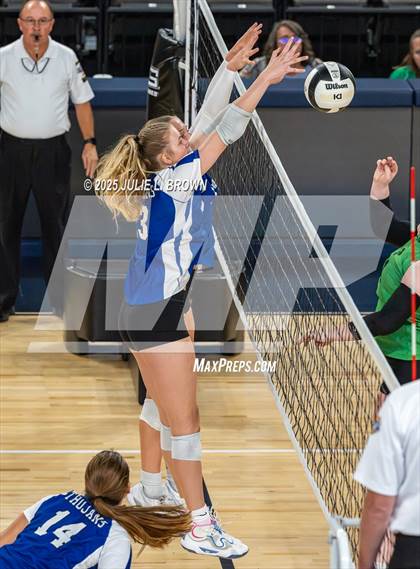 Thumbnail 3 in Indianapolis Bishop Chatard @ New Castle photogallery.