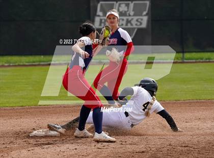 Thumbnail 3 in Terre Haute North Vigo @ Avon photogallery.