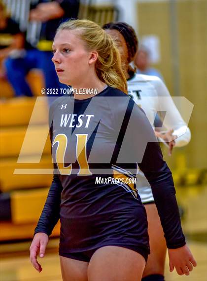 Thumbnail 2 in Olathe Northwest @ Shawnee Mission West photogallery.
