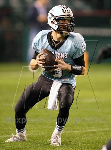 Thumbnail 2 in Edison vs. Villa Park CIF SS - Southwest Division Championship photogallery.