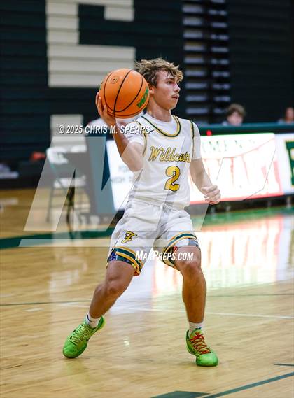 Thumbnail 1 in JV: Trinity Catholic @ Forest photogallery.