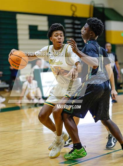 Thumbnail 1 in JV: Trinity Catholic @ Forest photogallery.