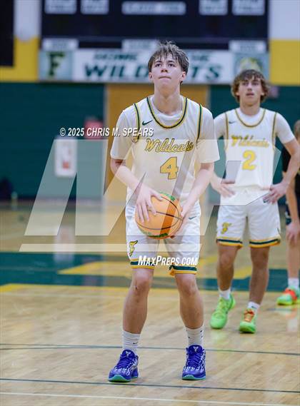 Thumbnail 3 in JV: Trinity Catholic @ Forest photogallery.