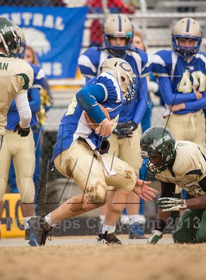 Thumbnail 1 in Central vs. Loudoun Valley (VHSL 3A Quarterfinal) photogallery.