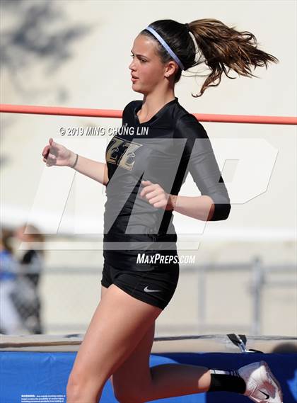 Thumbnail 2 in 50th Asics Laguna Beach Trophy Invitational (High Jump) photogallery.