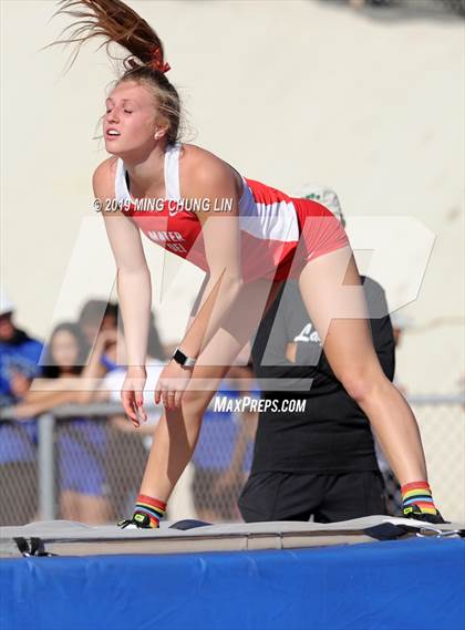 Thumbnail 1 in 50th Asics Laguna Beach Trophy Invitational (High Jump) photogallery.
