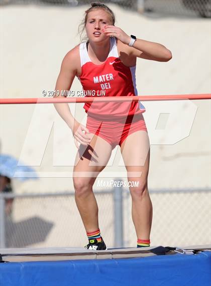 Thumbnail 1 in 50th Asics Laguna Beach Trophy Invitational (High Jump) photogallery.
