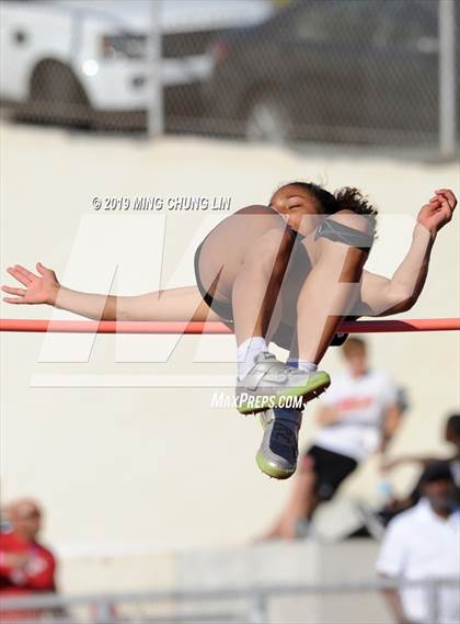 Thumbnail 2 in 50th Asics Laguna Beach Trophy Invitational (High Jump) photogallery.