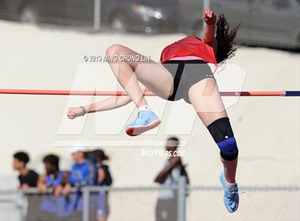 Thumbnail 2 in 50th Asics Laguna Beach Trophy Invitational (High Jump) photogallery.