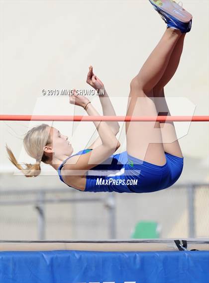 Thumbnail 1 in 50th Asics Laguna Beach Trophy Invitational (High Jump) photogallery.
