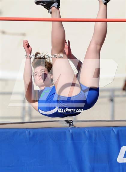 Thumbnail 2 in 50th Asics Laguna Beach Trophy Invitational (High Jump) photogallery.