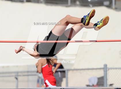 Thumbnail 2 in 50th Asics Laguna Beach Trophy Invitational (High Jump) photogallery.
