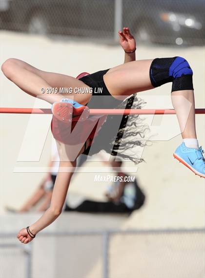 Thumbnail 1 in 50th Asics Laguna Beach Trophy Invitational (High Jump) photogallery.