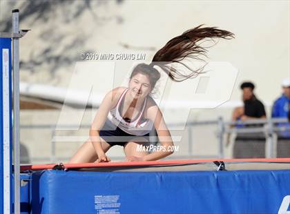 Thumbnail 2 in 50th Asics Laguna Beach Trophy Invitational (High Jump) photogallery.